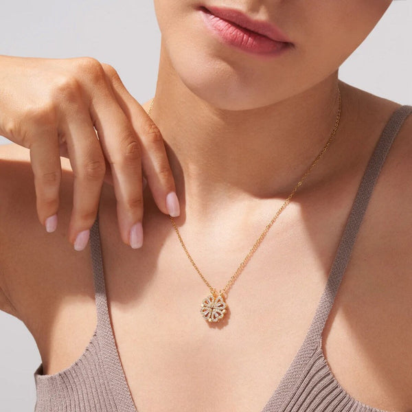 ๐ Love Magnetic Pendant Necklace