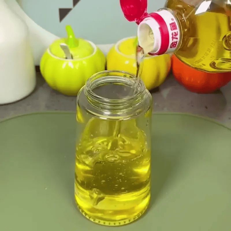 Premium 2-in-1 Oil Spray & Pour Bottle