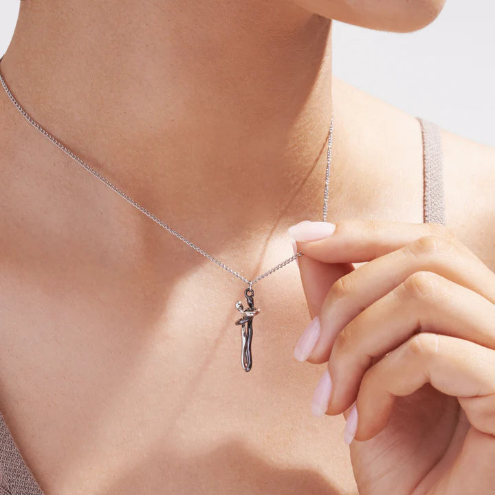 💞 Eternal Embrace Couple Necklace