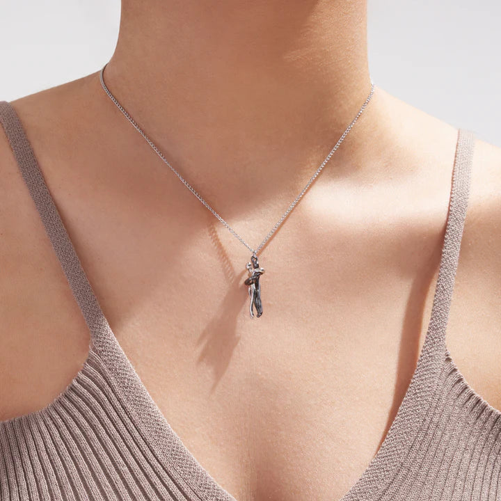 💞 Eternal Embrace Couple Necklace