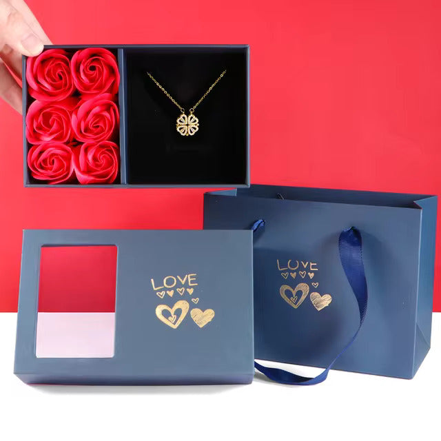 🍀 Love Magnetic Pendant Necklace