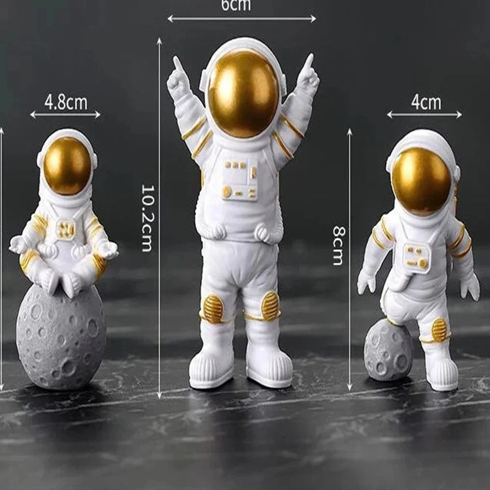 Astronaut Figure Statue Set